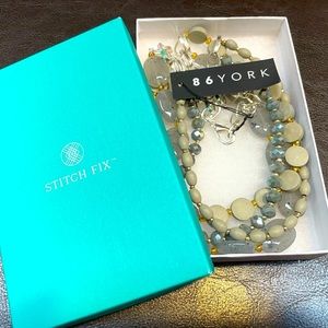 86 York Dezzi Beaded Statement Necklace. Green. New in box.